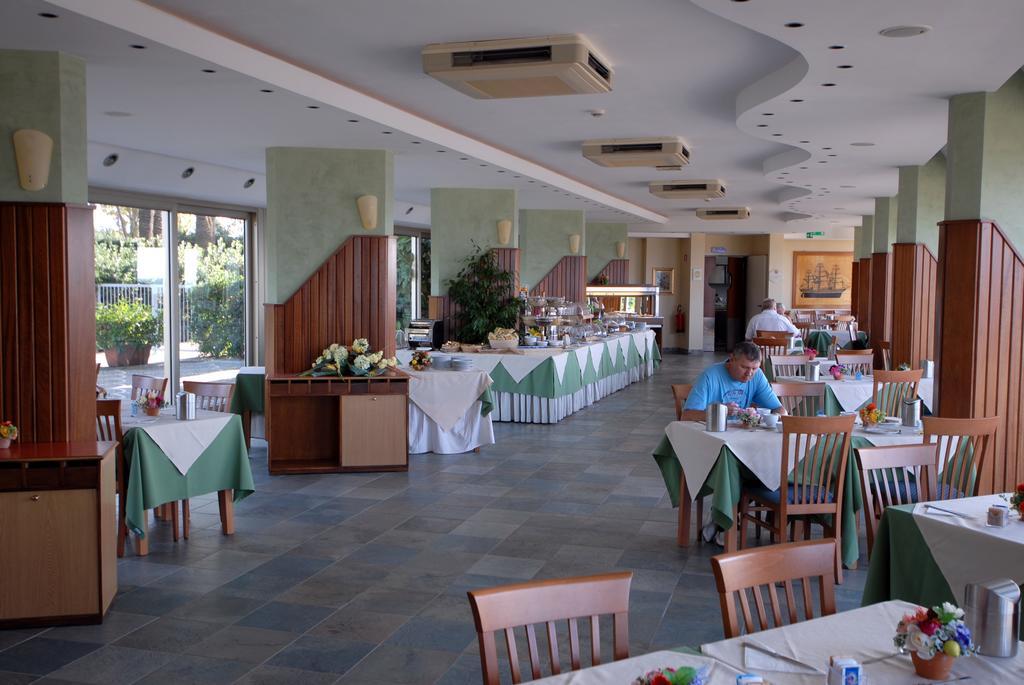 Grand Hotel L'Approdo Terracina Ngoại thất bức ảnh