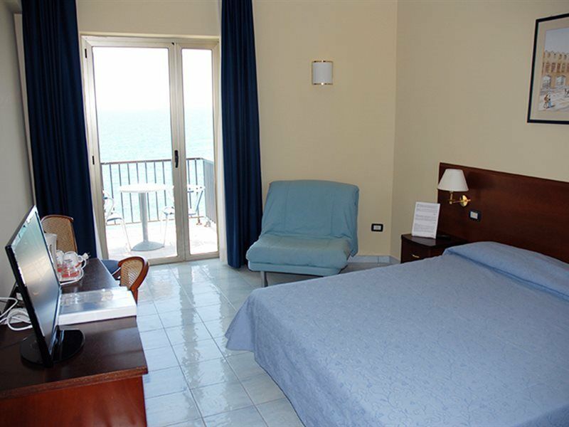 Grand Hotel L'Approdo Terracina Ngoại thất bức ảnh